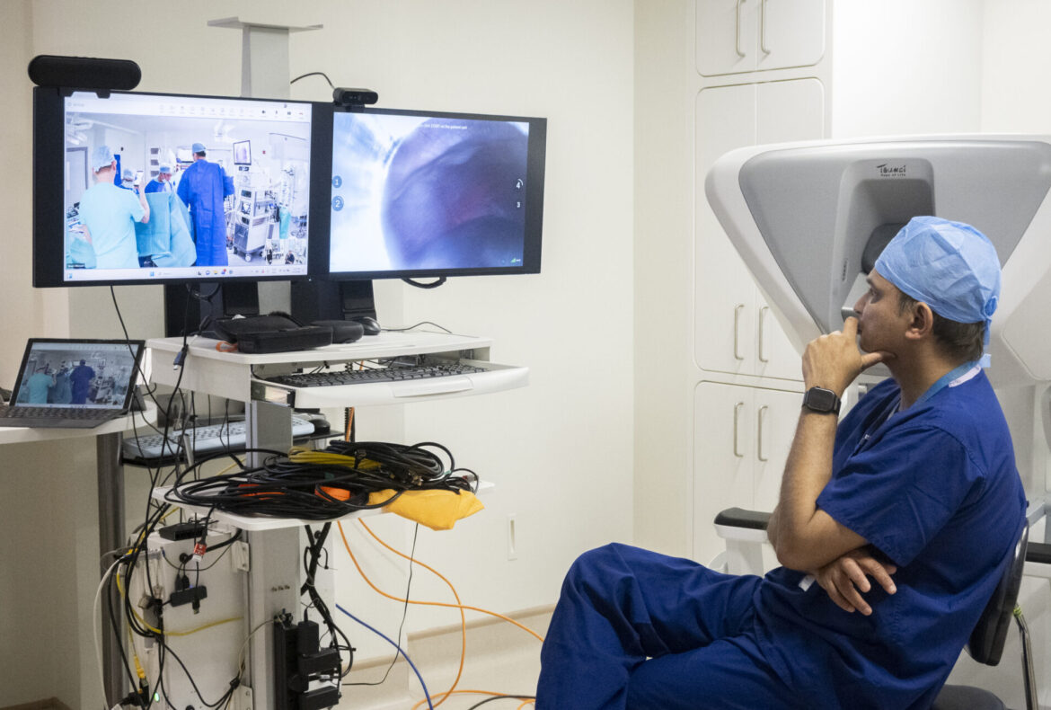 Telesurgery-04 best prostate cancer surgeon in the UK